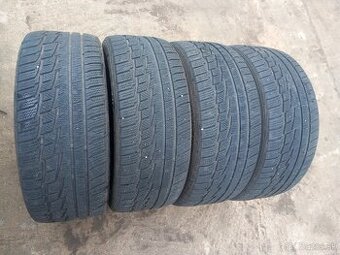 Zimne pneumatiky 225/45R17