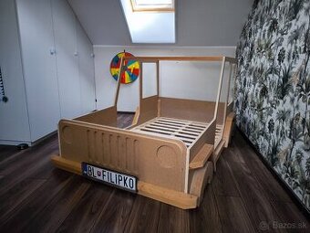 Predám detskú posteľ Jeep (ručná výroba)