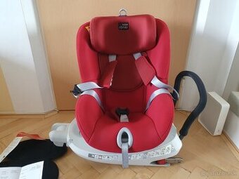 Britax Römer Dualfix 2019 - červená