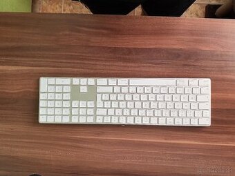 Apple klávesnica a myš apple