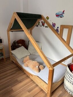 Detska posteľ Montessori domcek