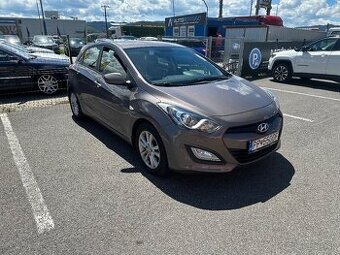 Hyundai i30 1.4i MPI Comfort, 73 kW, 70000 km, 1. majiteľ,
