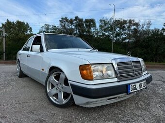 Mercedes Benz 124 200 90kw 1990