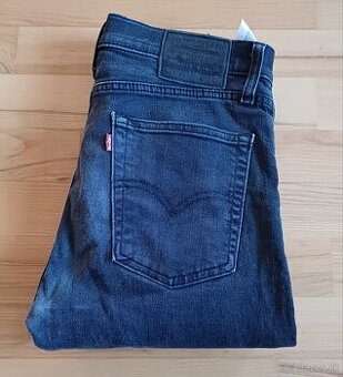 Levis tmavošedé slim fit streč