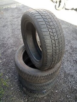 Predám 4ks zimne pneumatiky Sava 215/55R17