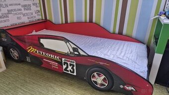 Posteľ Formula s rostom a matracom