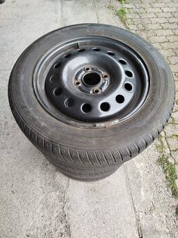 Zimné pneu na diskoch