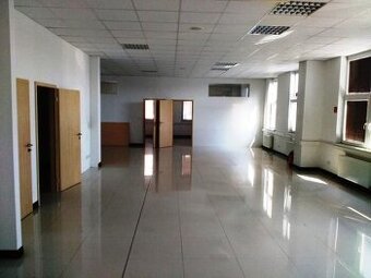 Samostatný kancelársky celok v OC Golden City na Starej Vajn - 1