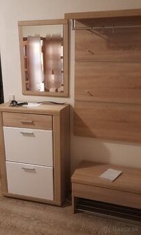 Chodbová zostava - botnik