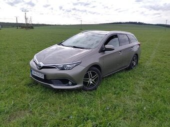 Toyota Auris Sport Touring