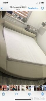 Velka manzelska postel