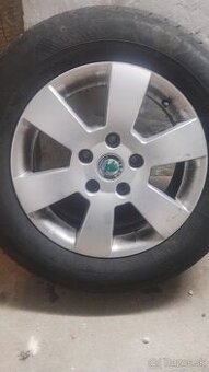 Elektrony letne pneu