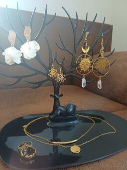 Stojan na bižutériu_vianočný darček