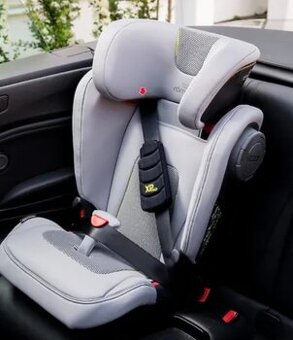 Predám detskú autosedačku isofix