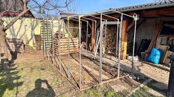 Konštrukcia na fóliovník