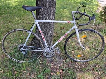 Retro taliansky cestný bicykel