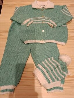 Svetrík+kamaše+čiapku