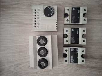 Polovodičové relé Carlo Gavazzi 40A, termostat a svorkovnice