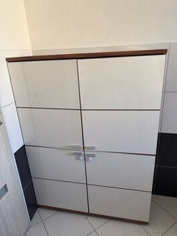 Moderné skrine – set (3 kusy) – zachovalý stav