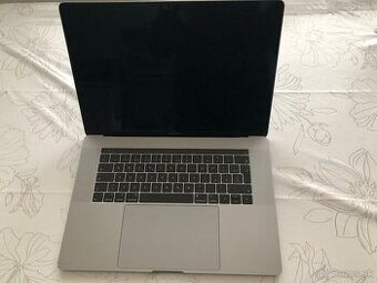Predám MacBook Pro 15", 2019, i9, 16GB RAM, 500GB SSD