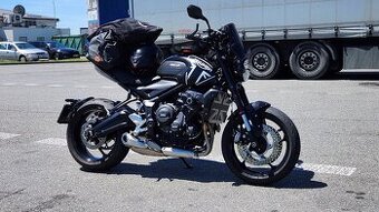 Triumph Trident 660