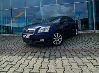 TOYOTA AVENSIS 2.0 D-4D●NOVÁ STK●VYHRIEVANÉ SEDADLÁ ●