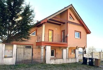 NA PREDAJ VEĽKÝ, PRIESTRANNÝ RODINNÝ DOM, PRIEVIDZA