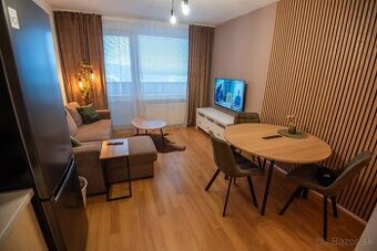Prenajmem zrekonštruovaný, úplne zariadený 2izb.byt-chrenová