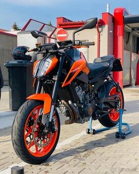 KTM Duke 790