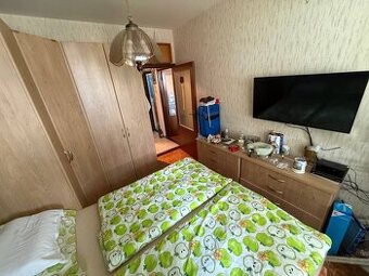 Topoľčany-2izbový byt s balkónom, pivnicou a klimatizáciou