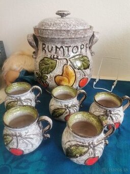 Keramická nádoba, rumtopf, hrnčeky