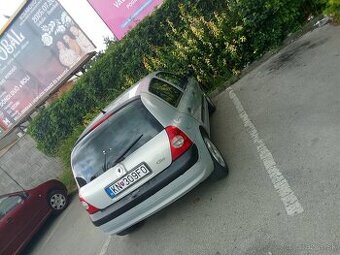 Renault Clio - 1