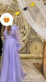 Krásne šaty princeznovské na stužkovú