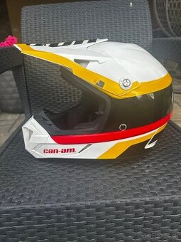 Prilba Can Am. BRP