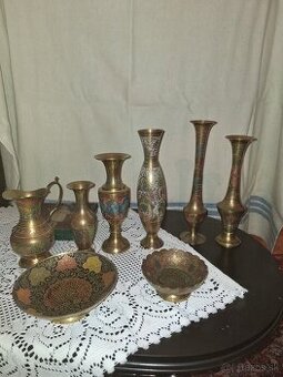 Kovové mosadzné vázy