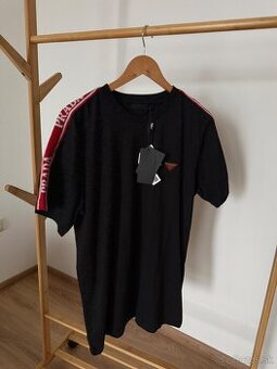 Panske cierne tricko Prada