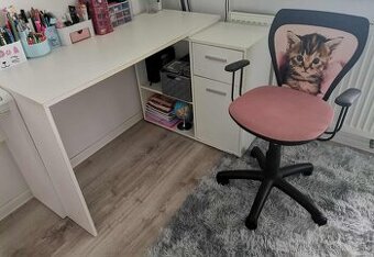 Počitačovy stôl so stoličkou