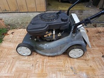 Benzínová kosačka