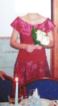 Dámske šaty v.38  s prehozom