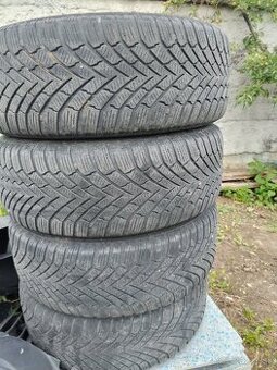 Predám zimné pneumatiky na O2, golf 5