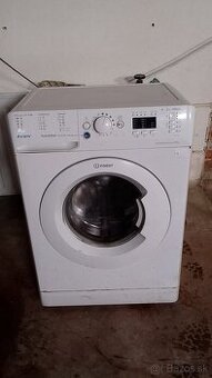 Predám práčku Indesit