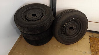 Predám plechove disky aj s pneumatikami na VW T3