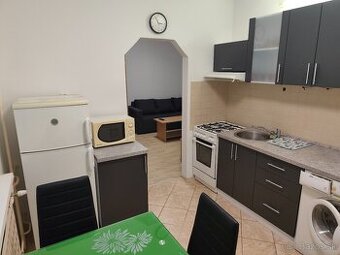 Prenájom 1 - izbového bytu Šaľa, V. Šrobára 1