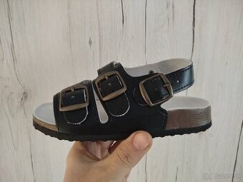 Ortopedické sandále