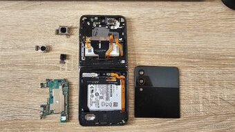 Samsung Galaxy Z Flip 3 - na diely, poškodený vnútorný lcd