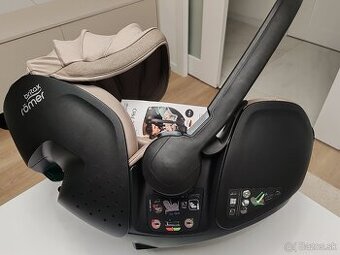 Úplne nová Autosedačka Britax Romer - vajíčko