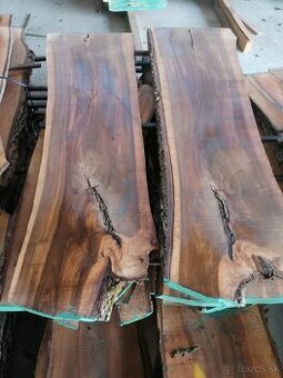 Orechový kmen drevo strom