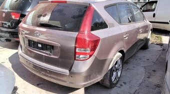 KIA CEED 1.4 2010 SW COMBI predám PIATE DVERE, MOTOR G4FA