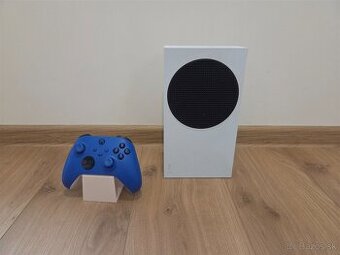 Xbox Series S 512 GB + 2 hry