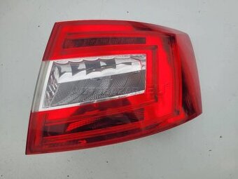 SKODA OCTAVIA III SEDAN PRAVE SVETLO